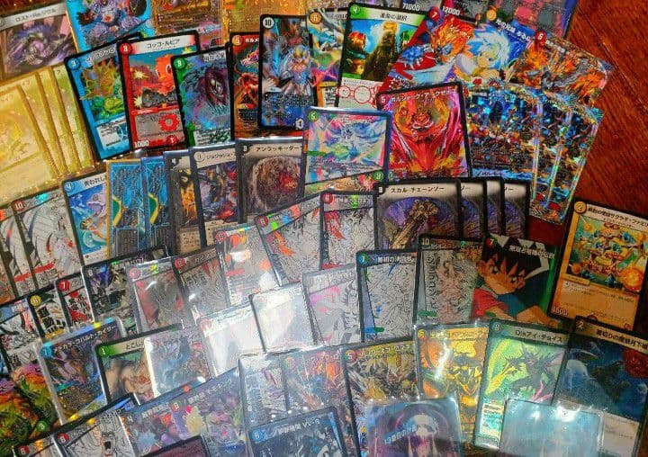 デュエマ まとめ売り 引退品 大量 2.5㎏ 約1500枚 デッキパーツ