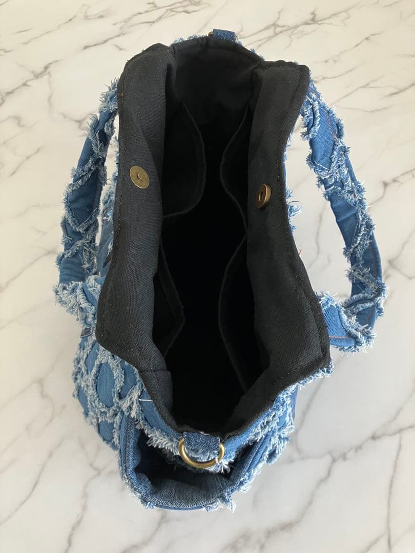 1063 大きめフリンジデニムリメイクバック ハンドメイド
