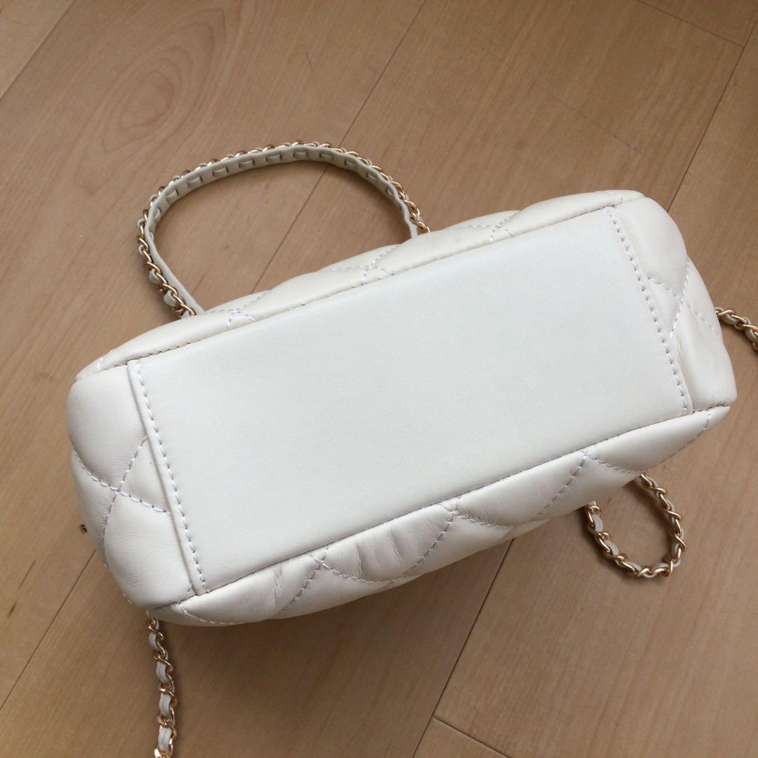 CHANEL ノベルティホワイト キルティング ショルダーバッグ - メルカリ