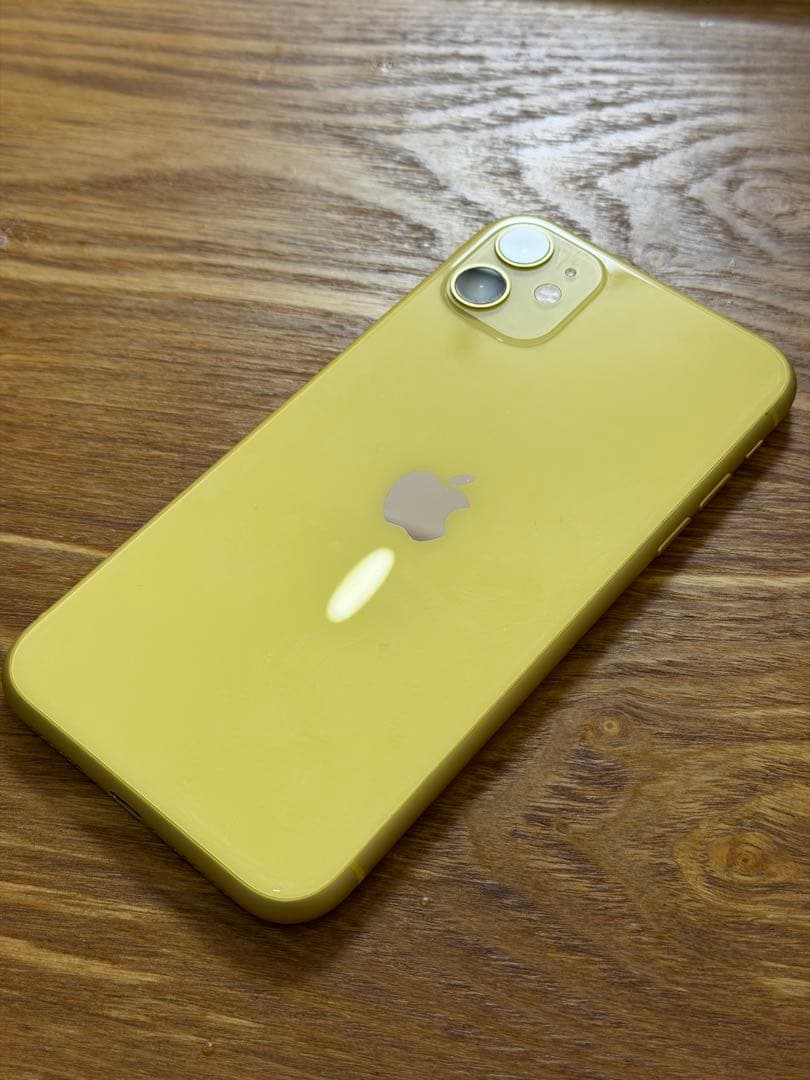 iPhone 11 イエロー 本体 SIMロック解除済 バッテリー純正交換済