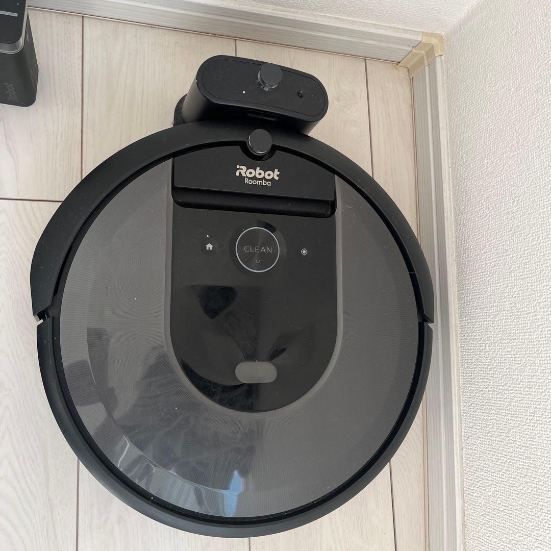 iRobot Roomba ロボット掃除機本体 ブラック Amazon | ルンバ i5 ロボット掃除機 アイロボット(IRobot) 水洗い