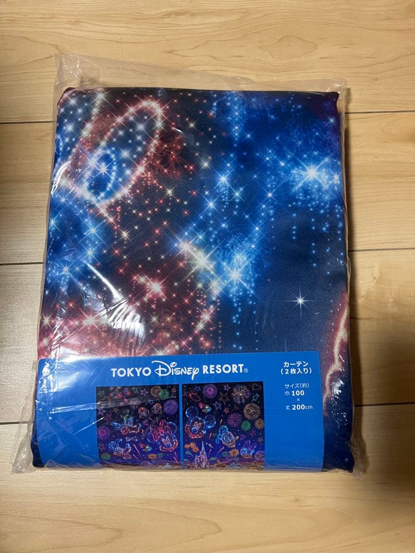 ディズニーリゾート　カーテン　花火 ディズニーリゾート 花火 パーク柄 カーテン】新品未使用品