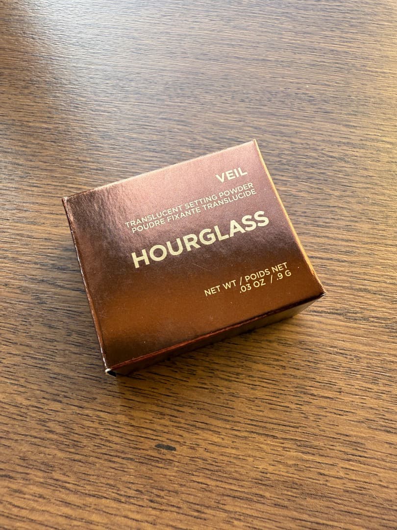 HOURGLASS Veil トランスルーセント セッティングパウダー