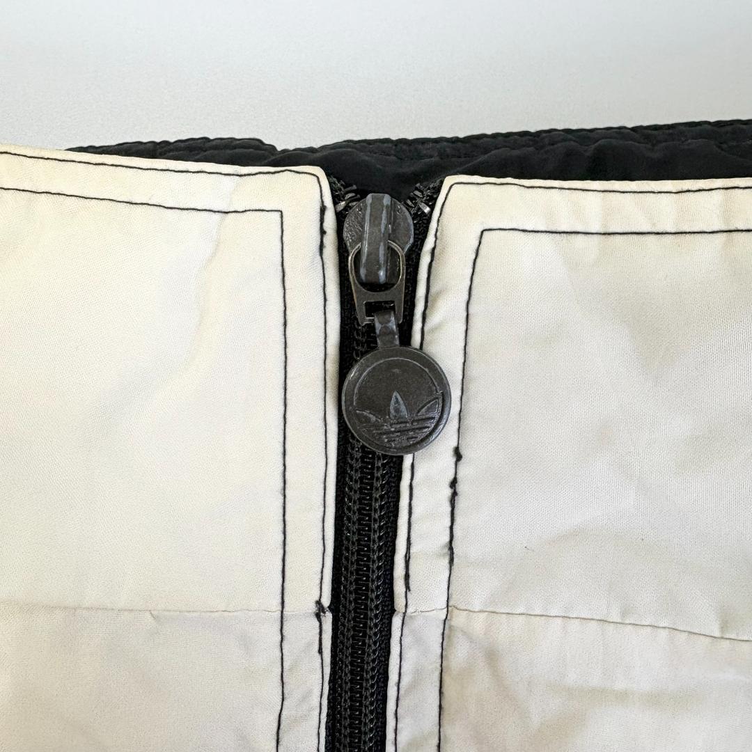 IR103《常田大希さん着類似》アディダス　ナイロンジャケット　万国旗　90s