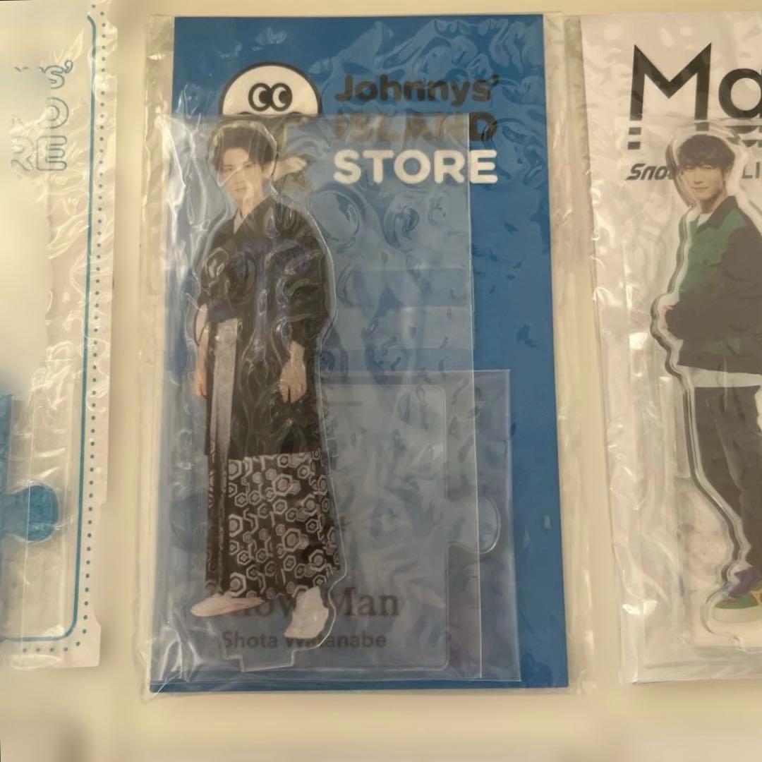 新品未使用未開封】SnowMan 渡辺翔太 アクスタ 缶バッジ ステッカー