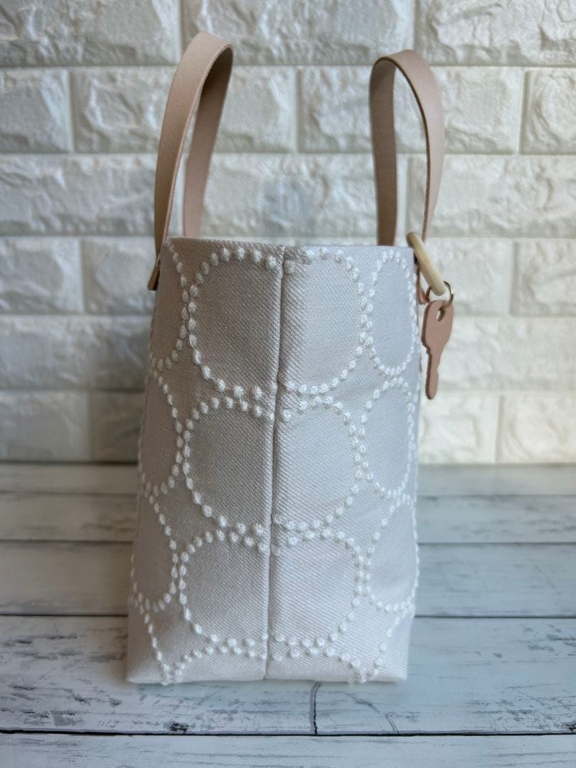 1072】ミナペルホネンタンバリントートバッグ ベージュ×ホワイト