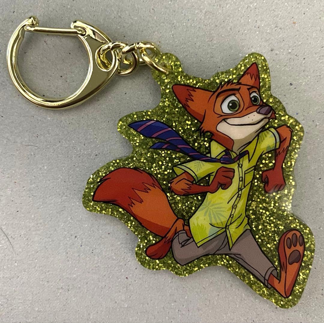 ズートピア ディズニーストア シークレットキーチェーン ニック - メルカリ