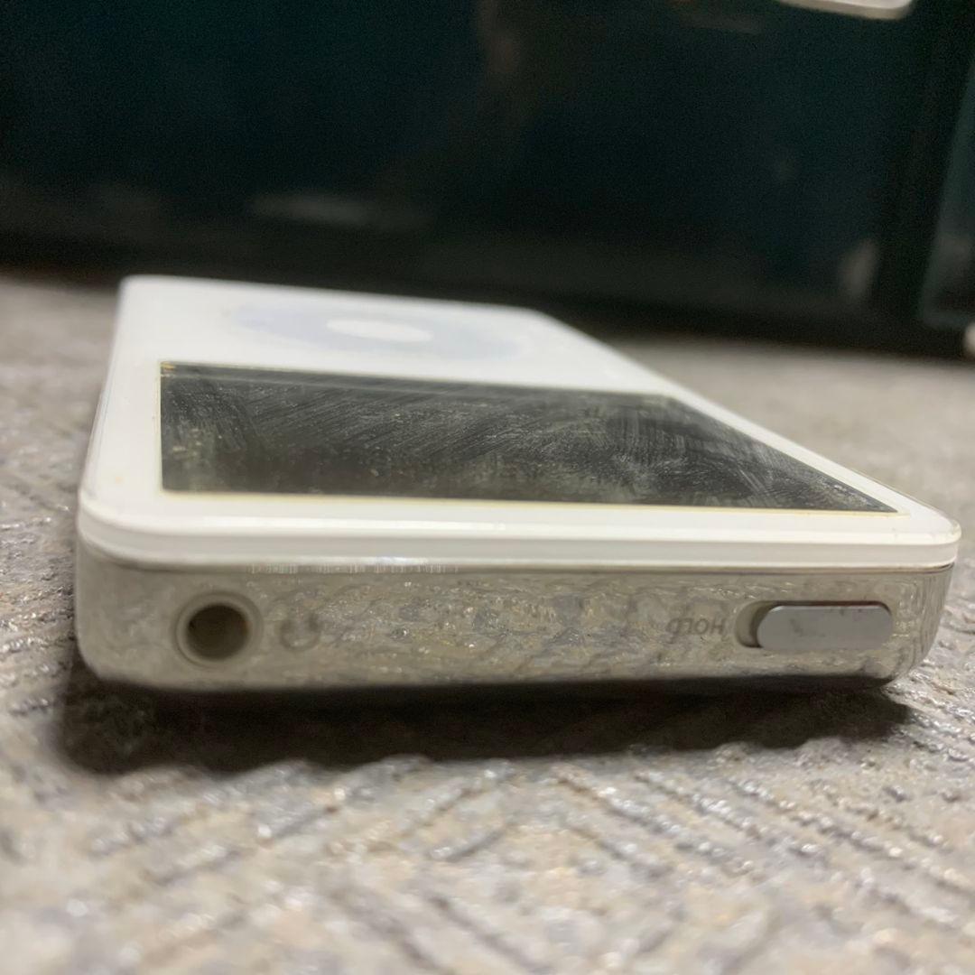 K744 Apple iPod (5th generation) A1136 - メルカリ