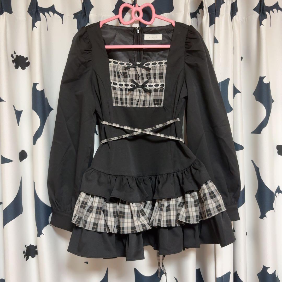 はしごリボンティアード セットアップ ブラック pium - メルカリ