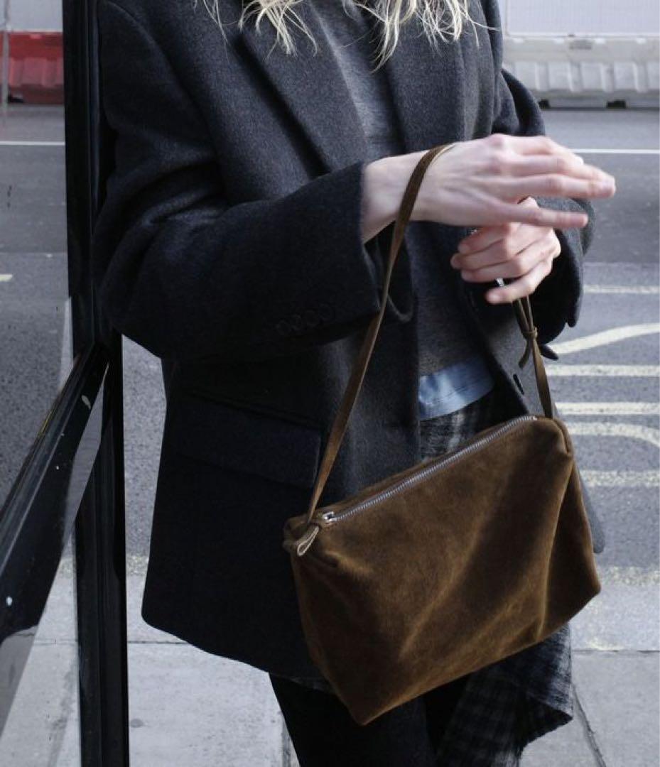 LOW CLASSIC CARAMEL BOX BAG スエードバッグ - メルカリ