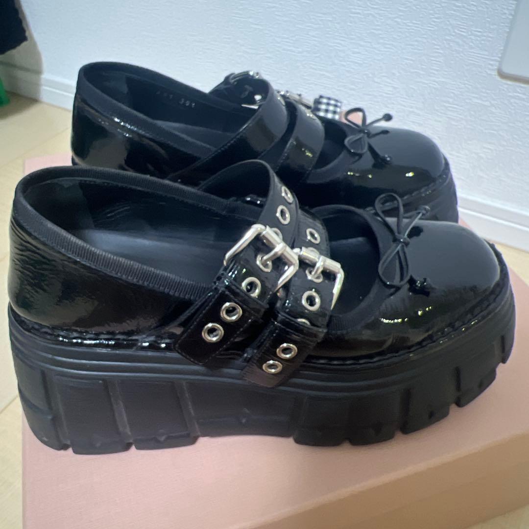 miumiu ミュウミュウ ナプラックフラットフォームバレリーナ - メルカリ