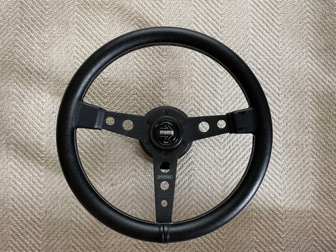 momo プロトタイプ ステアリング ホーンボタン付き Amazon | モモ(Momo) 【ステアリング 】プロトタイプ ブラックスポーク