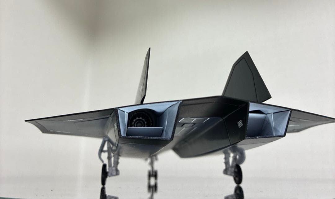 トップガン ダークスター 1/72