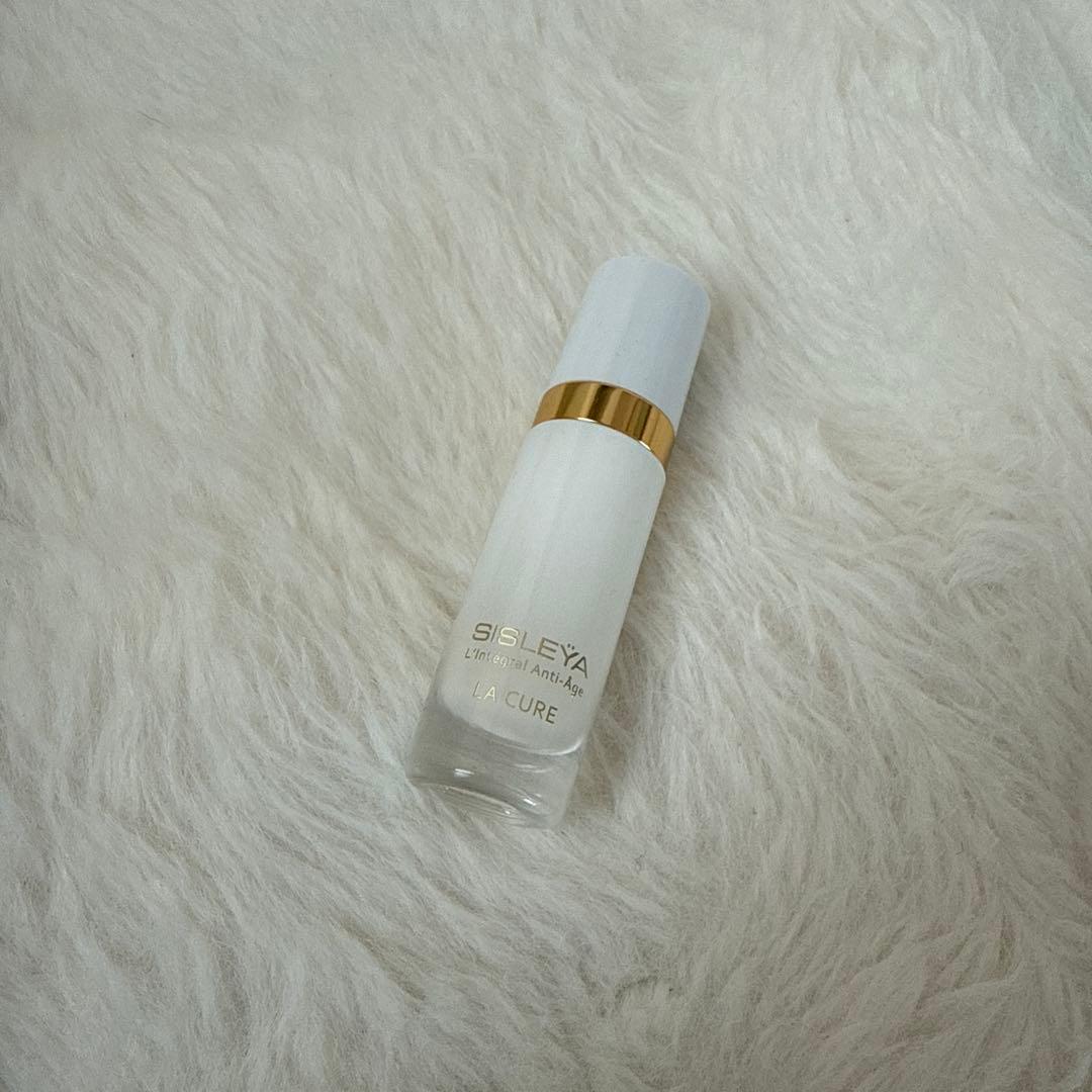 sisley シスレイヤ　インテグラル　ラ　キュール　10ml シスレイヤ インテグラル ラ キュール / シスレー(美容液, スキンケア