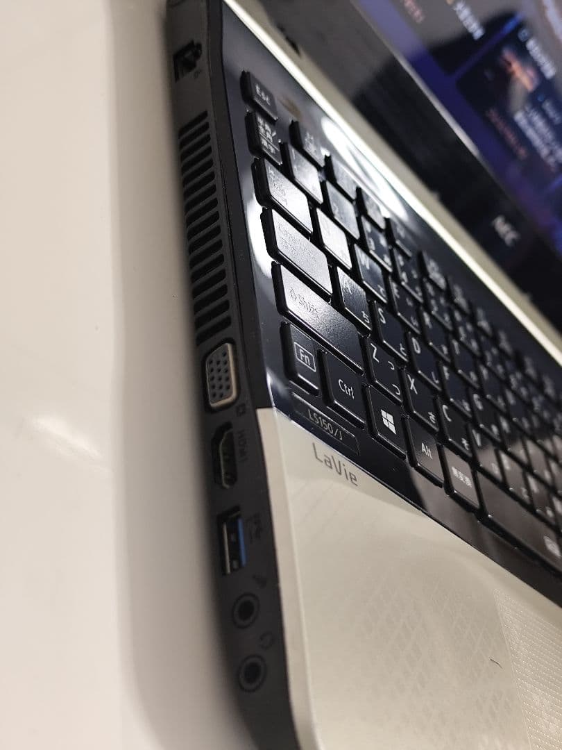 NEC laVie 3世代 i7−3720QM2.60GHz〜3.41GHz