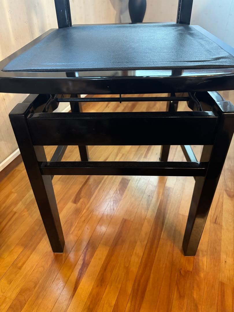 ピアノ椅子】KAWAI カワイ トムソン 椅子 背もたれ付き 高さ調整可能