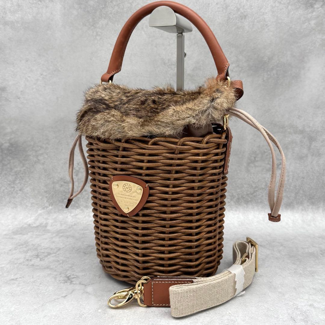 未使用級 アタオ 2way かごバッグ BREEZE 巾着 ファー ゴールドロゴ