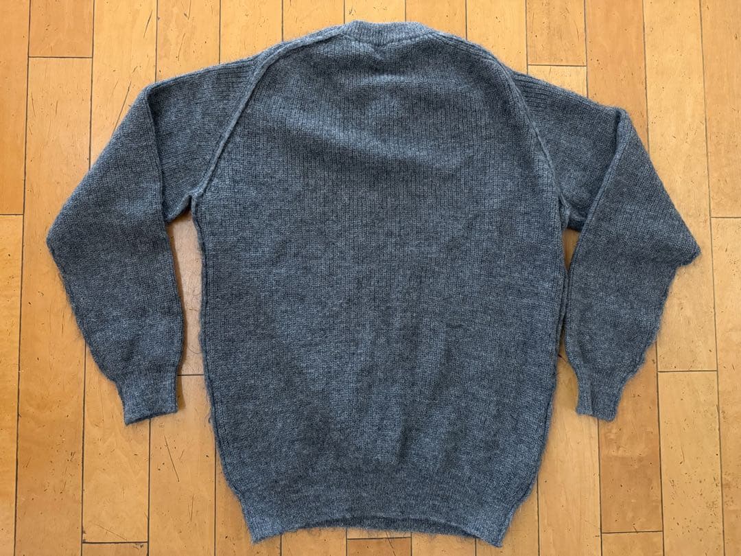 ISSEY MIYAKE MEN 起毛デザイン Vネックニット グレー 日本製3 - メルカリ