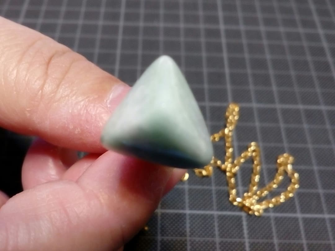 糸魚川翡翠　(翡翠：9.85g、チェーン込み：16.73g)　ネックレス　ヒスイ