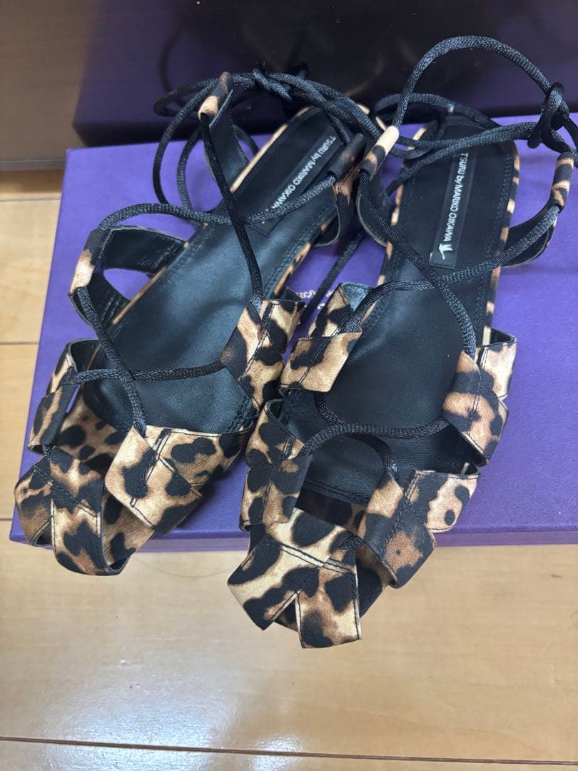 TSURU by Mariko Oikawa フラットシューズ - メルカリ