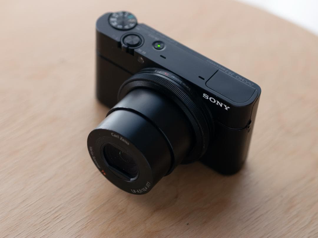 SONY RX100 初代 初代 RX100 レビュー | SONY RX100シリーズ史上シンプルなカメラ