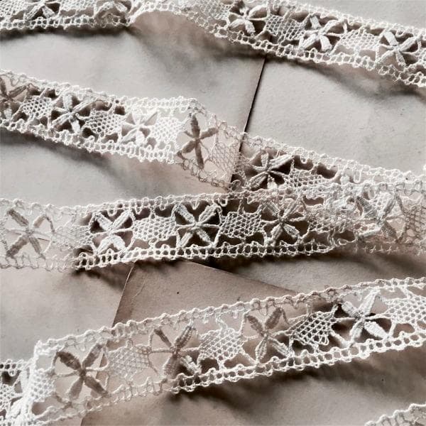 フランス 1900s リネン 蝶々と蜘蛛とアンティークレース br22 - メルカリ