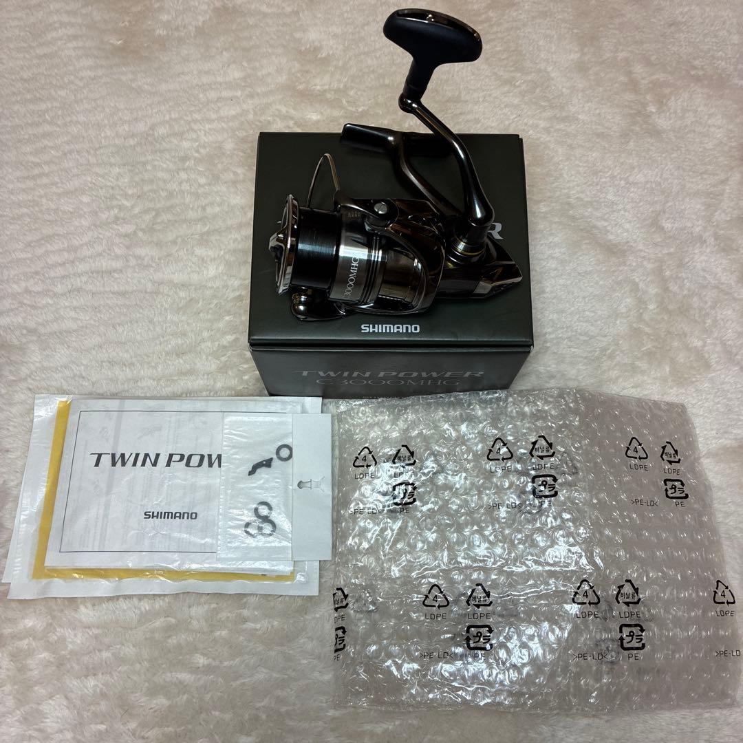 SHIMANO ツインパワー C3000MHG 美品 C3000 TWIN POWER ツインパワー SHIMANO(シマノ) スピニングリール