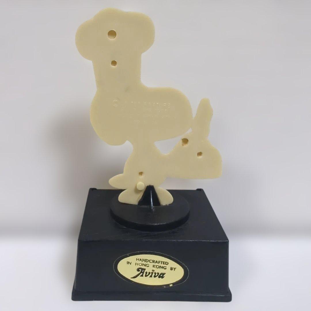 aviva社 スヌーピー メッセージトロフィー ビンテージ - メルカリ