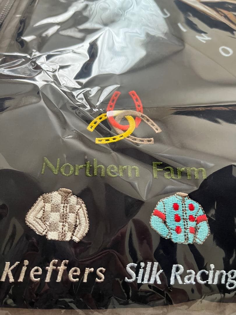 イクイノックス ドウドュース 記念ジャンパー ブルゾン 非売品 - メルカリ