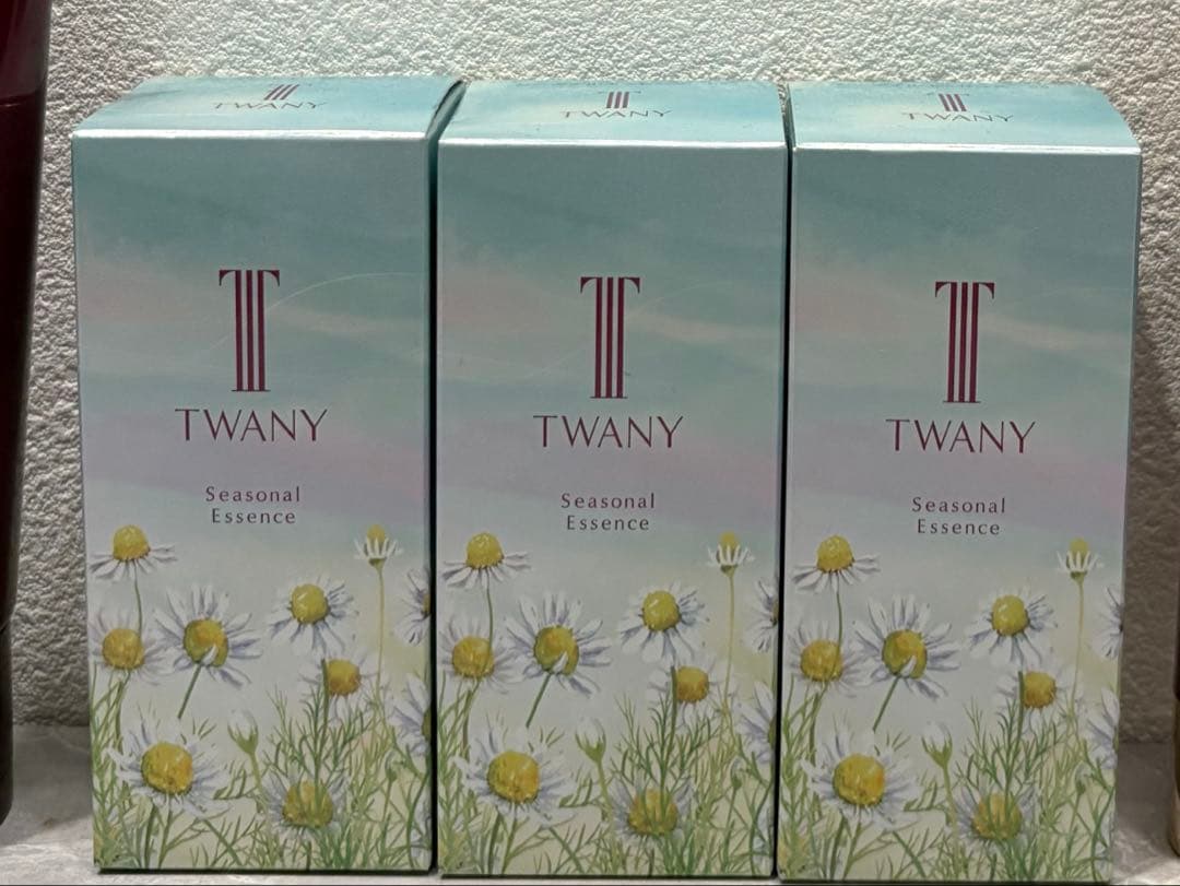 あいう様シーズナルエッセンス3本 トワニーの秋冬用美容液「シーズナルエッセンスa AW」が24年秋も、乾燥