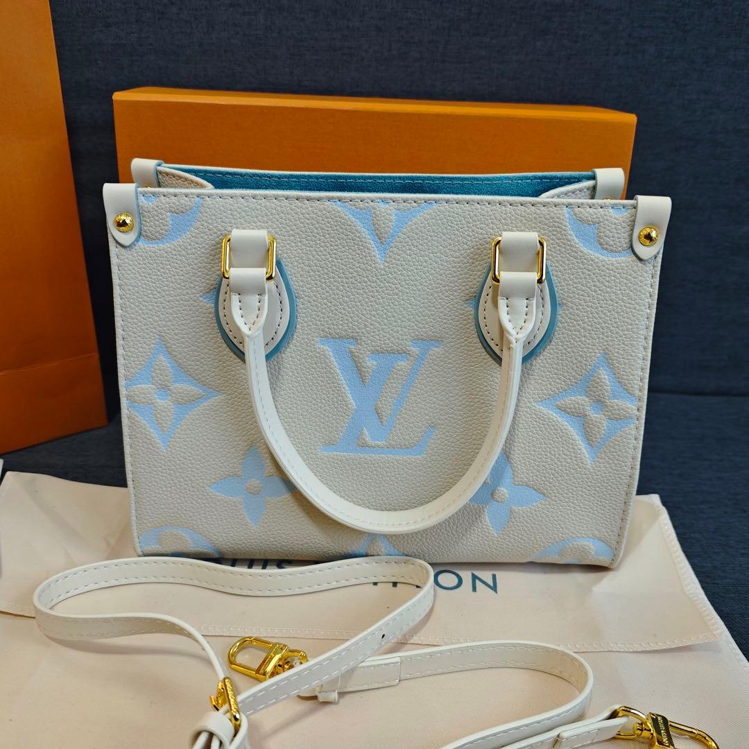 ホワイトとブルーのレザー製ミニショルダーバッグ LIME made in japan ミニ ショルダーバッグ 革 レディース 本革