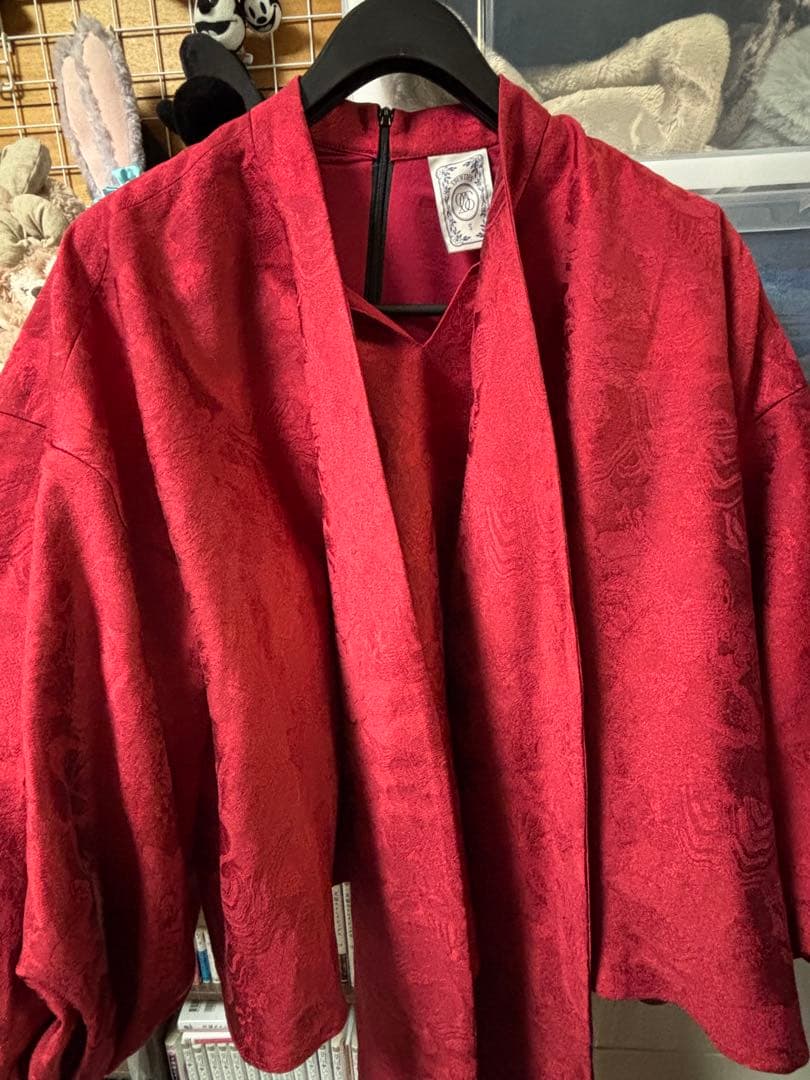 Tnewties トゥエンティーズ 《スーベニアショップに寄ろう》赤 Sサイズ