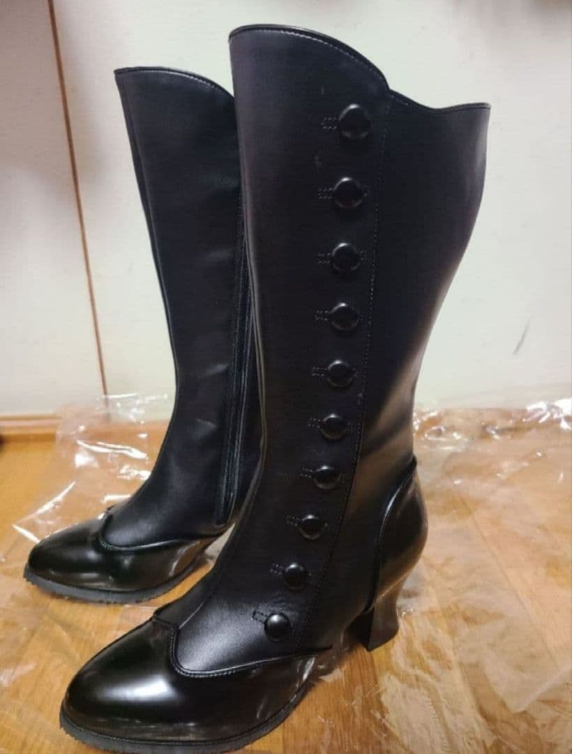 クラロリくる実 ノエル・ド・メモワール ミドル丈ブーツ お色：黒