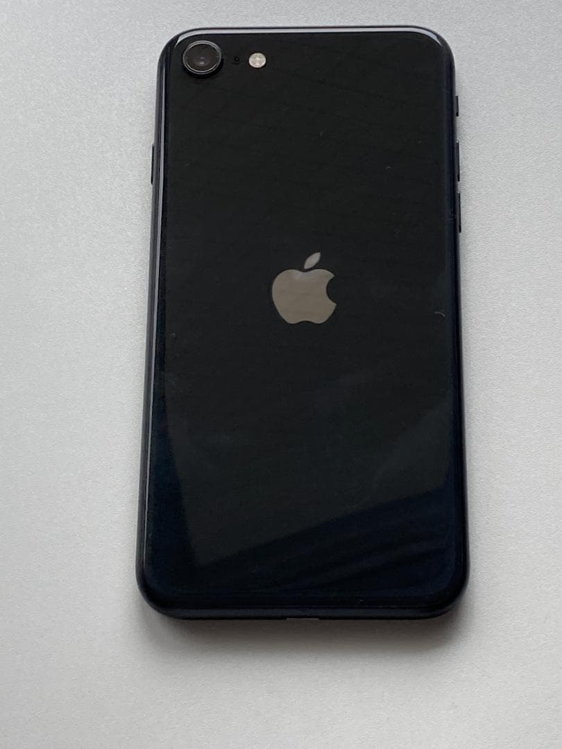 バッテリー90% iPhone SE (第2世代) 64GB ブラック