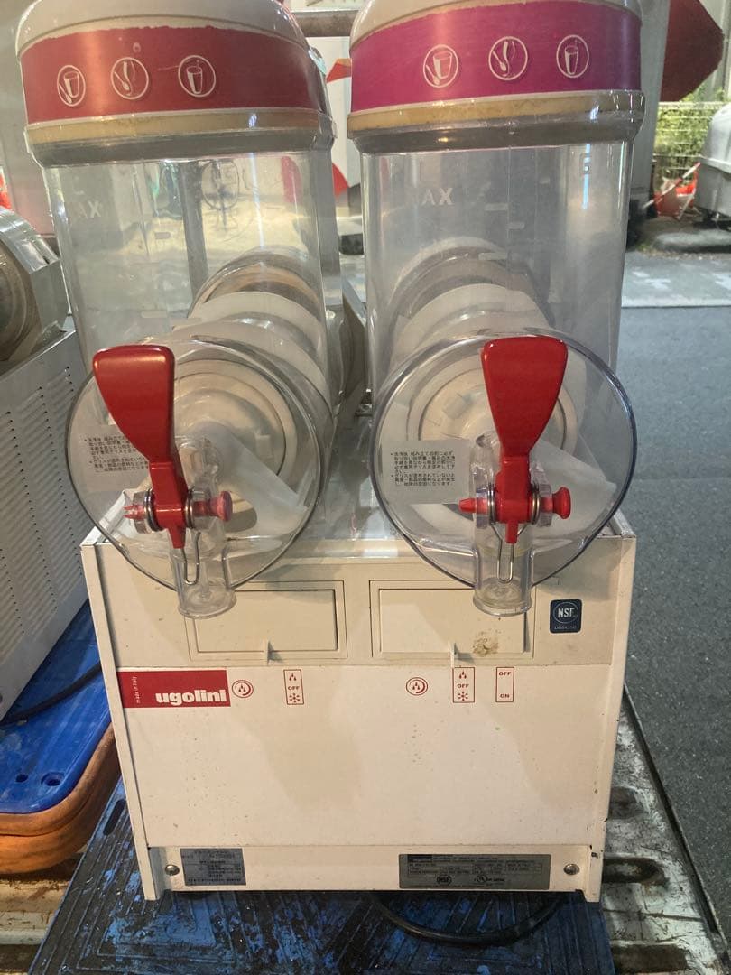 コメント下さい。値引きします。 フローズンマシン 残り1台150000円(税込)