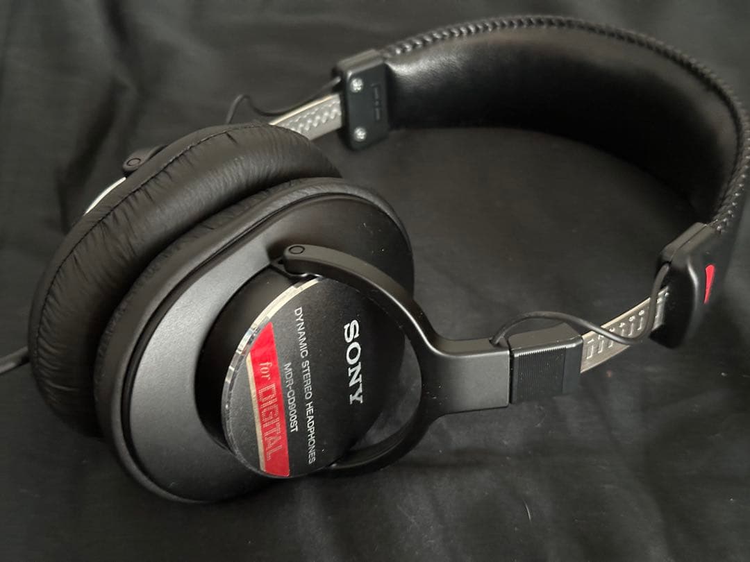 SONY ダイナミックステレオヘッドフォン ブラック　MDR cd900st Amazon | SONY 有線 密閉型スタジオモニターヘッドホン 黒 MDR-CD900ST