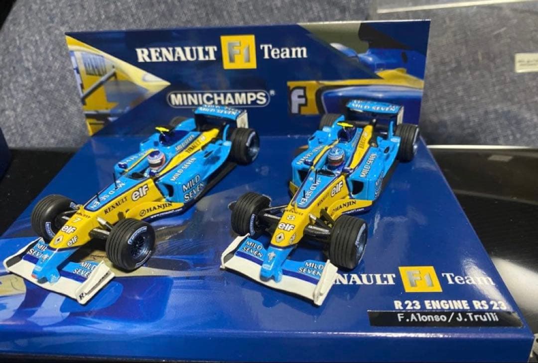 マイルドセブン ルノーRS23 #7 トゥルーリ #8 アロンソ2003 1/43