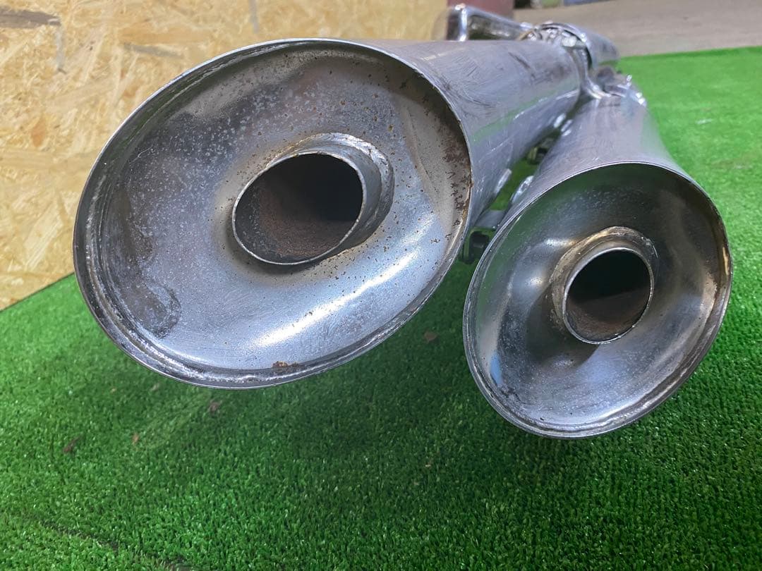 ハーレー 02年〜06年V-ROD（VRSCA） 純正マフラー（中古 ） - メルカリ