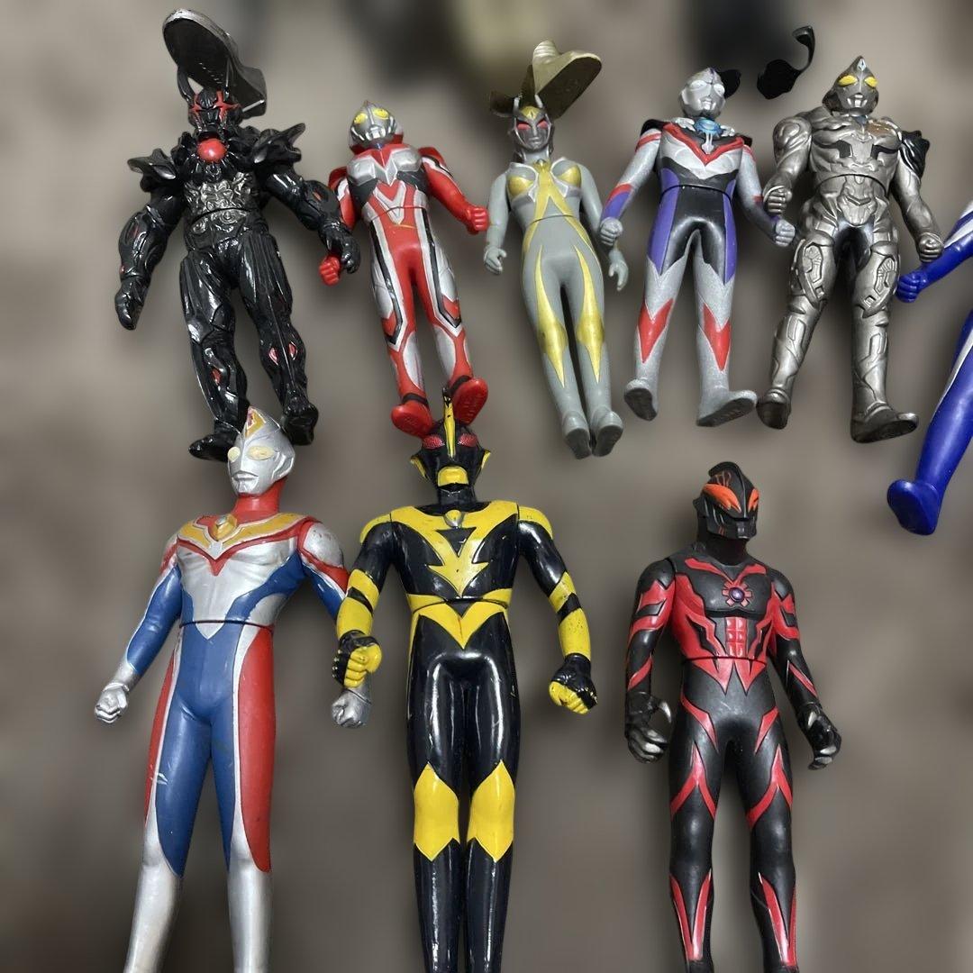 ウルトラマン フィギュアセット 多数 ウルトラマン32体 怪獣20体