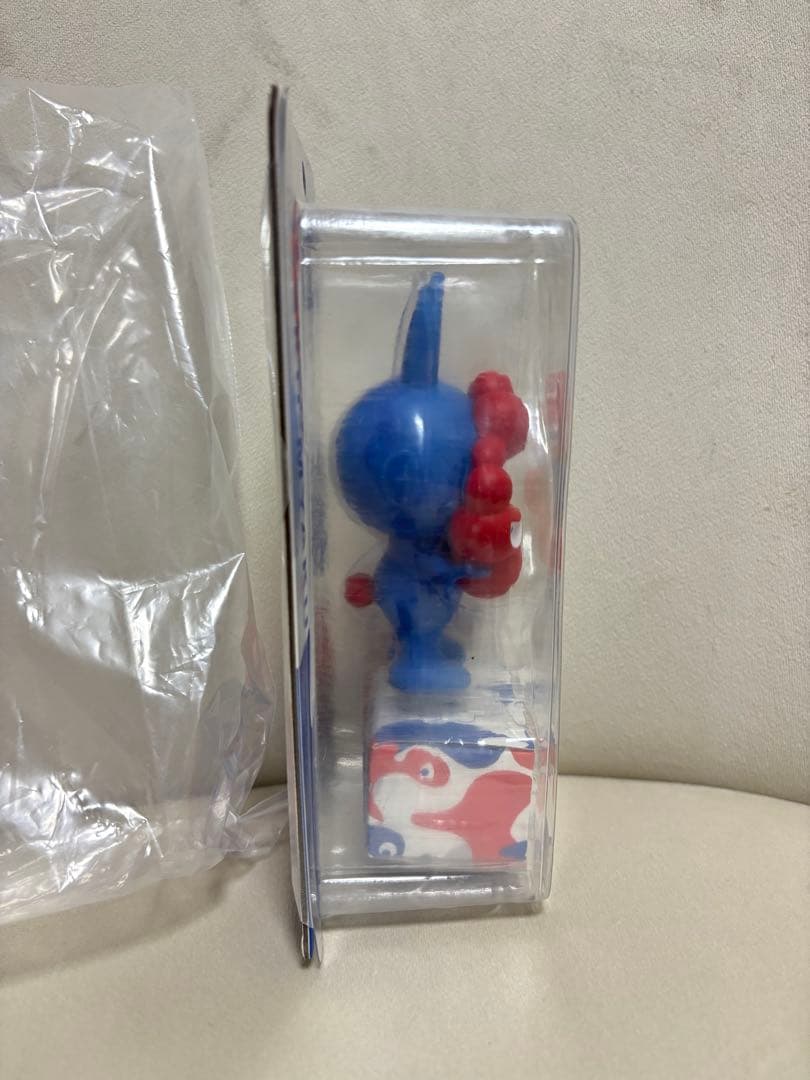 大阪万博 2025 ラブブ ミャクミャク ストラップ付きフィギュア - メルカリ