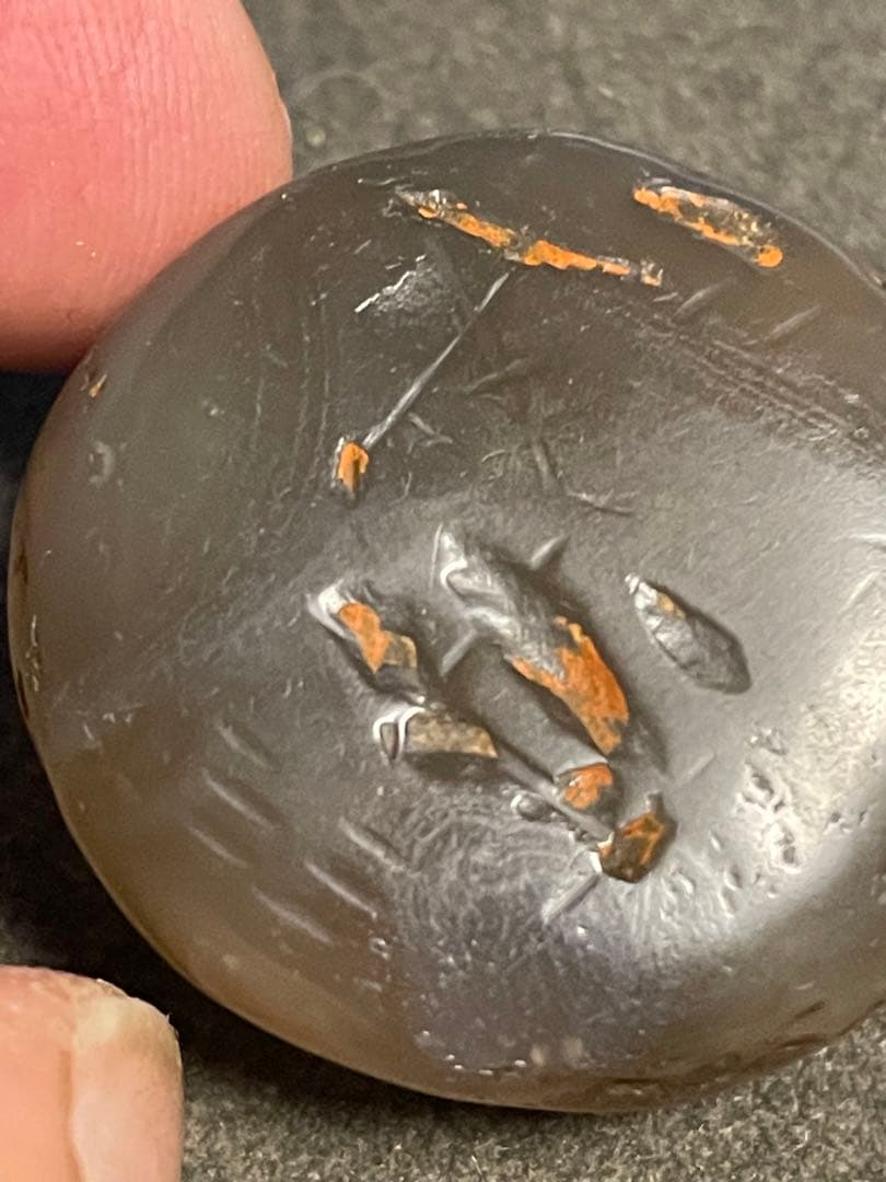 縄文期 津軽錦瑪瑙線刻垂飾珠 線刻 石肌に遺朱 出土品 - メルカリ