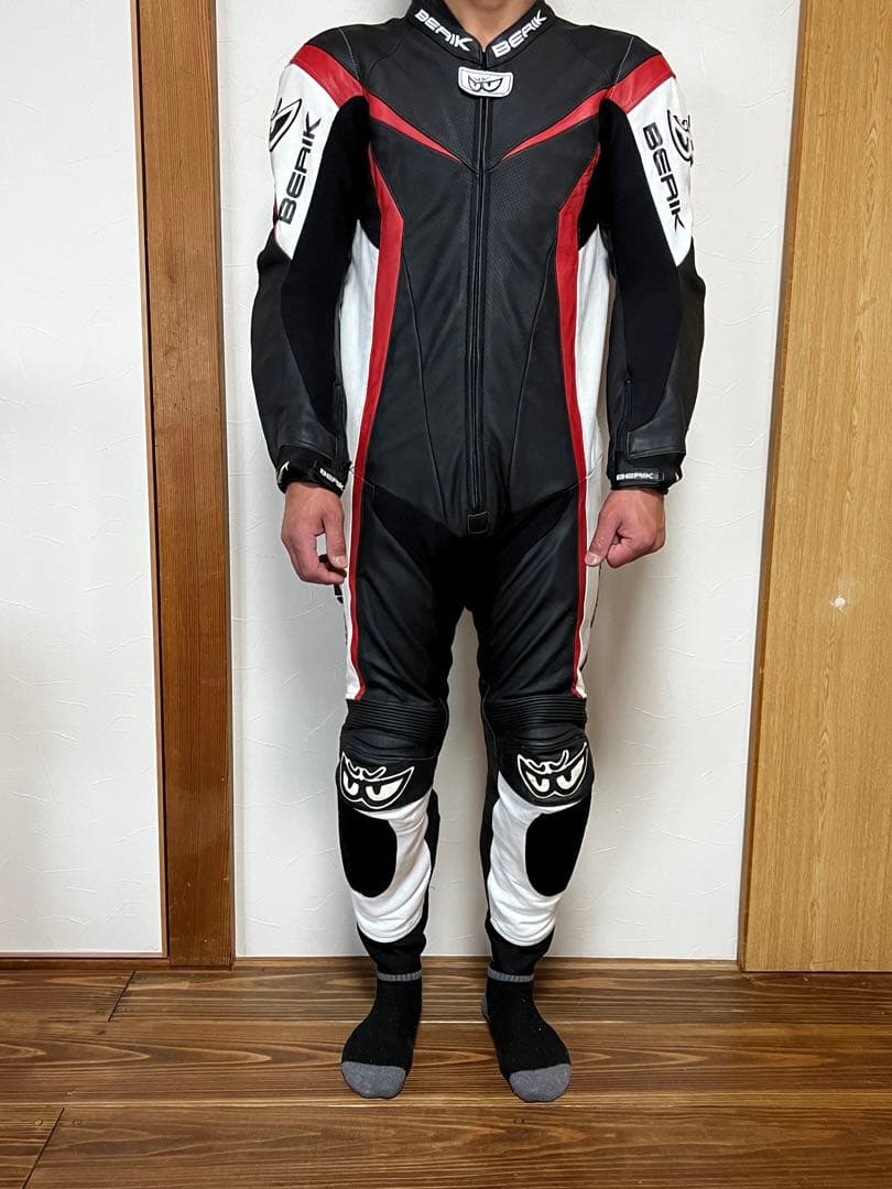 ベリック 革ツナギ レーシングスーツ Lサイズ52 MFJ検）アレンネス