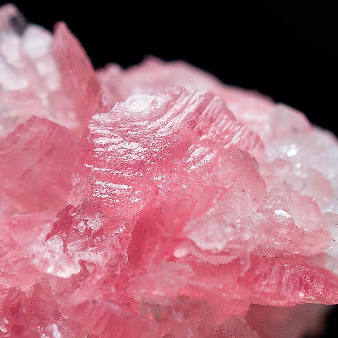 中国 ロードクロサイト 水晶 菱マンガン鉱 天然石 原石 鉱物標本 鉱石 720