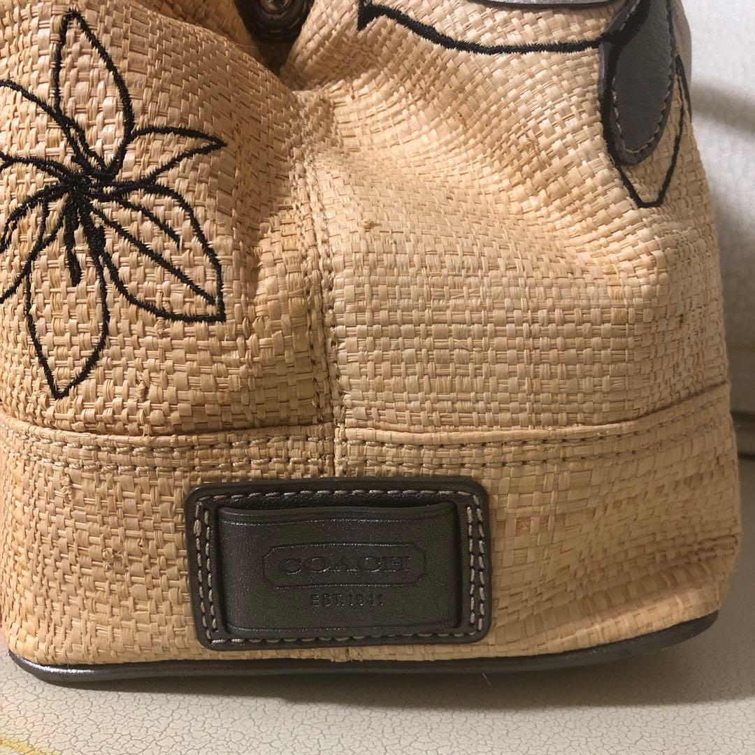 COACHストロートートバッグ フラワーハンプトンズ - メルカリ