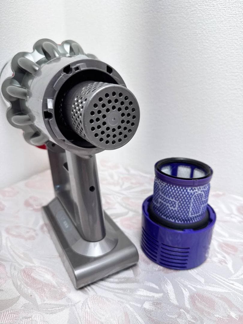 【分解洗浄済】325-2-ダイソン dyson v10 sv12 掃除機 作動品