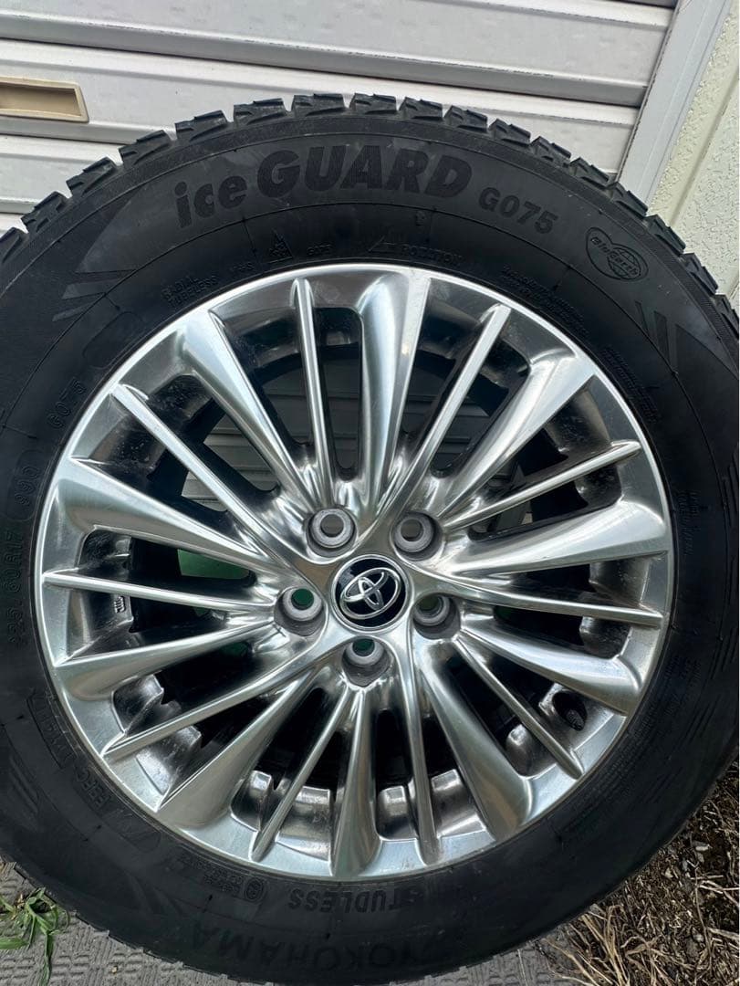 アルファード30後期純正17インチホイール付き スタッドレスタイヤ