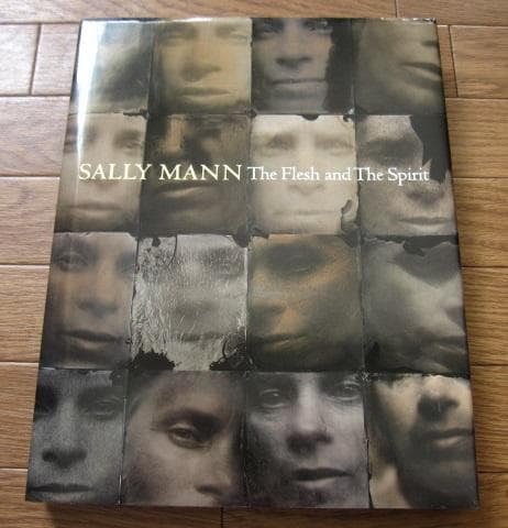 Sally Mann The Flesh and The Spirit　九相図