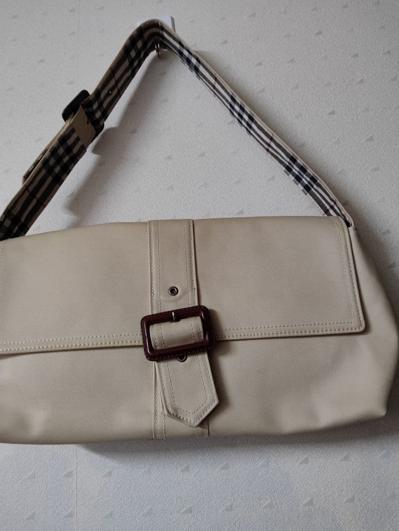ルイ　セール！BURBERRY アイボリー ショルダーバッグ BURBERRY (バーバリー) 2WAY ミニポケット ハンドショルダーバッグ