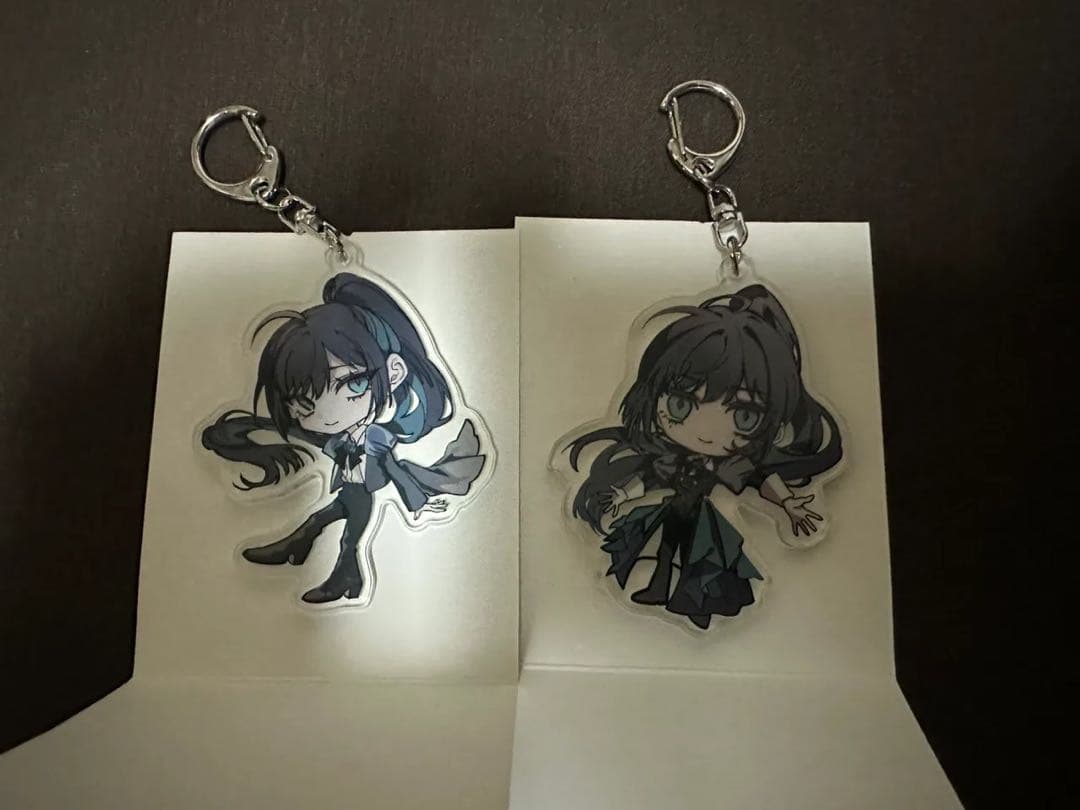 Ado DOME TOUR2025【よだか】 活発婉麗アクリルキーホルダー - メルカリ