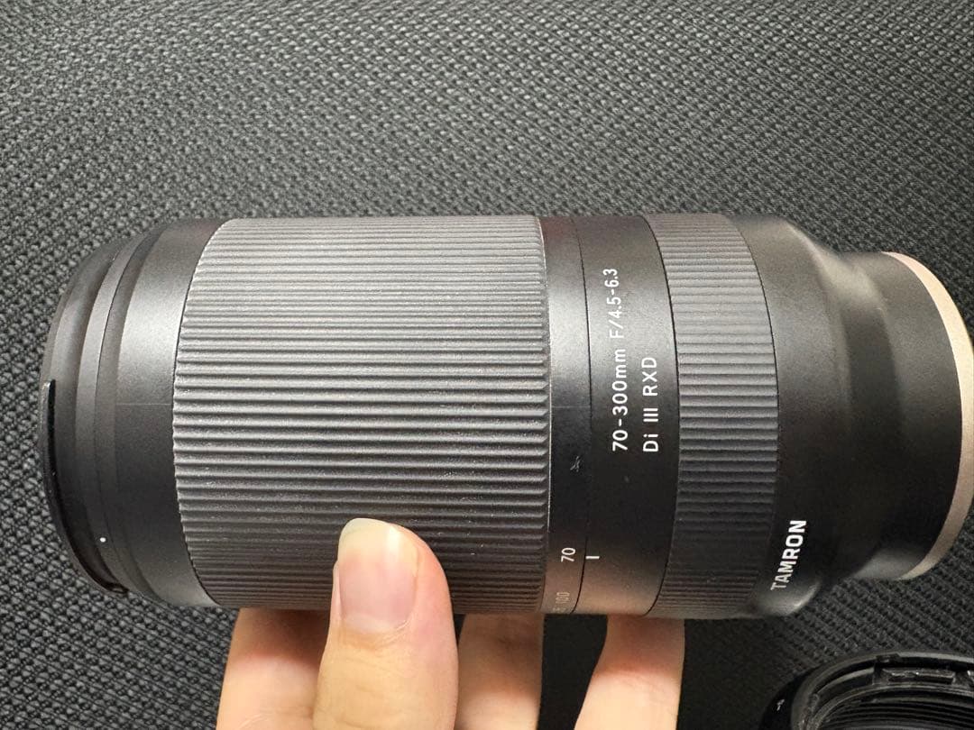 レンズ(ズーム) 70-300mm F/4.5-6.3 Di III RXD Model A047